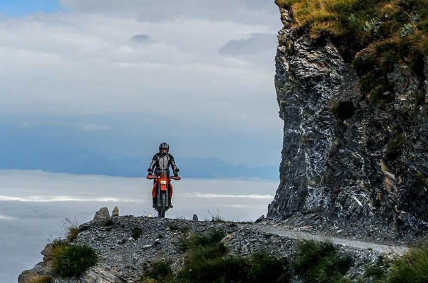 Liguria OffRoad: Un’Avventura Tra Mare e Montagna su Due Ruote 34 Living Liguria | via del sale 2 845x558 1
