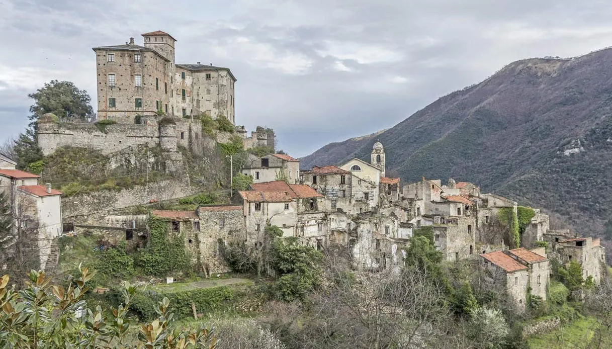 Paese Fantasma della Liguria: Il Fascino di Bussana Vecchia tra Storia e Mistero 40 Living Liguria | vista di balestrino 1