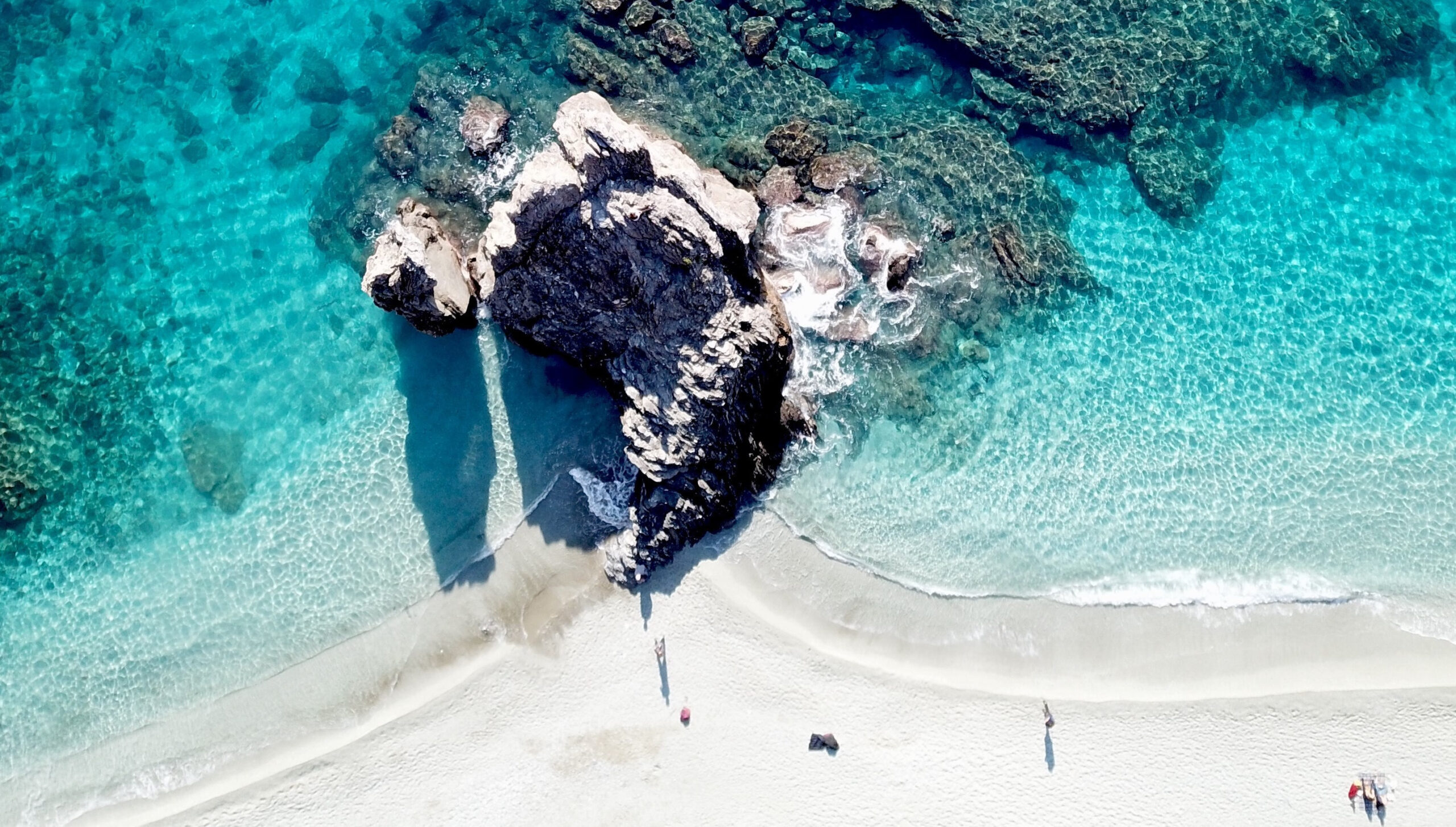 Le spiagge della Liguria tra le migliori d’Italia per qualità dell’acqua nel 2025: Fonte ARPAL 1 Living Liguria | 3783 Le piu belle spiagge della Liguria 3783 606e67acc87e5 scaled