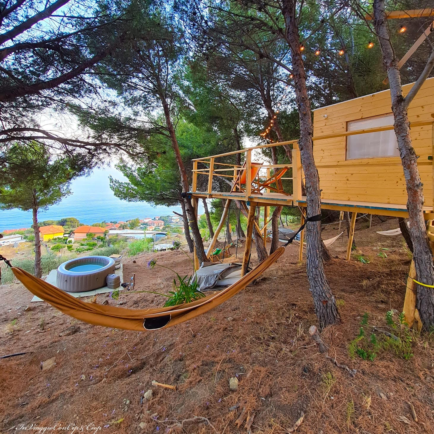 Dormire nelle case sull'albero in Liguria: un’esperienza tra natura e magia 4 casa sull’albero in Liguria