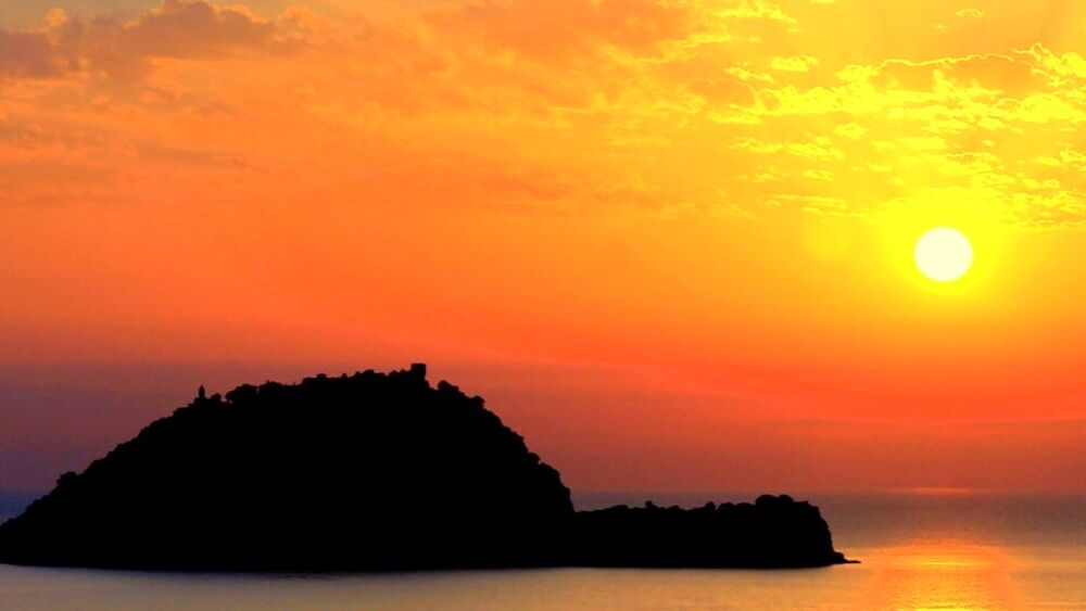 Isola Gallinara: storia, natura e mistero di un gioiello tra Albenga e Alassio 2 Living Liguria | isola gallinara liguria