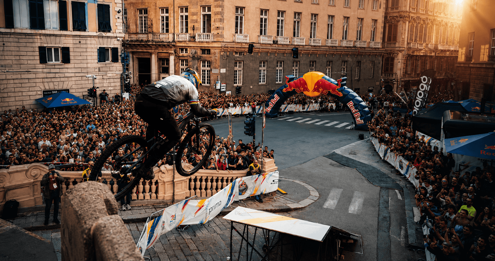 Downhill a Genova: il Red Bull Cerro Abajo arriva nel cuore della Superba il 27 e 28 giugno 4 Living Liguria | downhill a genova